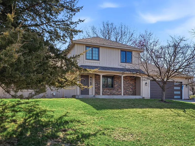 10427 Brown Farm Cir — Photo 2