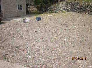 11 Winthrop St, Worcester, MA 01604