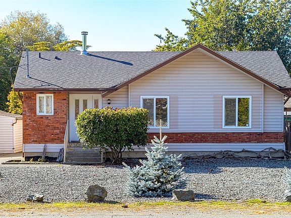 5th image of 9384 Chemainus Rd