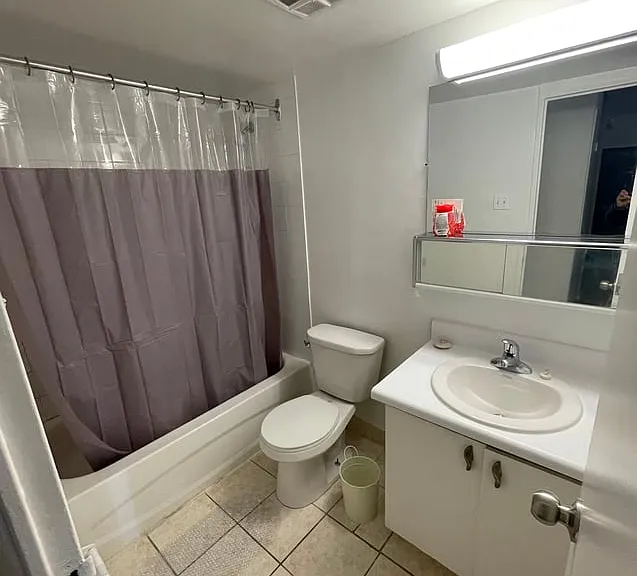 140 Carlton St #805D — Photo 2