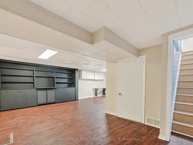 1799 Dorset Dr — Photo 31