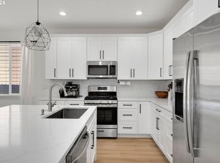 14100 NE 102nd St, Vancouver, WA 98682