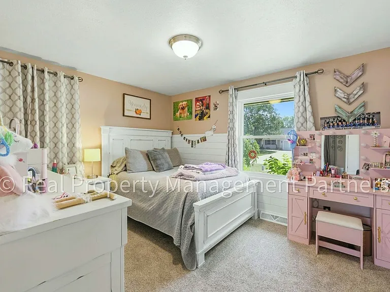 11425 Prairie Ave — Photo 21