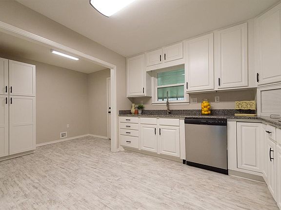 5th image of 5740 Aton Ave