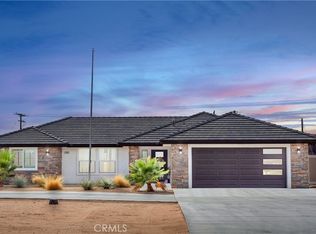 21397 Pine Ridge Ave, Apple Valley, CA 92307