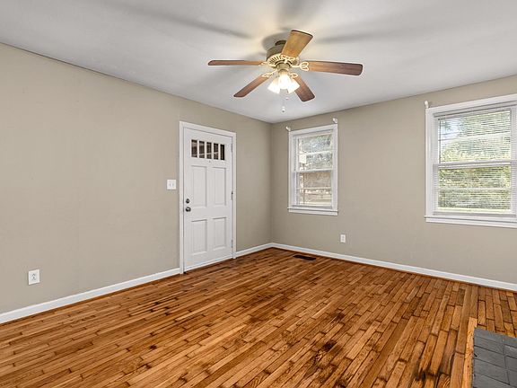 5th image of 3105 Hatch Blvd