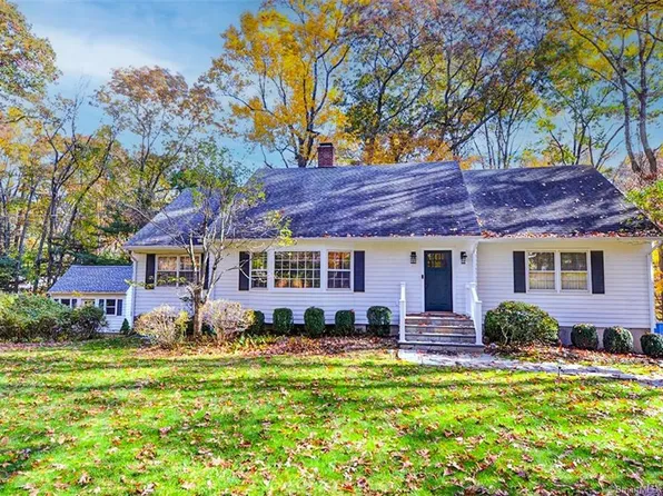 28 Redcoat Road, Norwalk, CT 06850