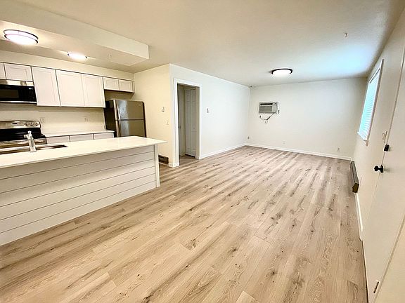 4th image of 1488-1494 Sunrise Manor Way #2SUNR1490