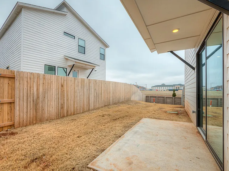 2529 NW 132nd Pl — Photo 47