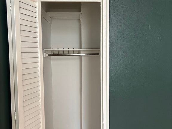4th image of 625 W End Ave APT 4B