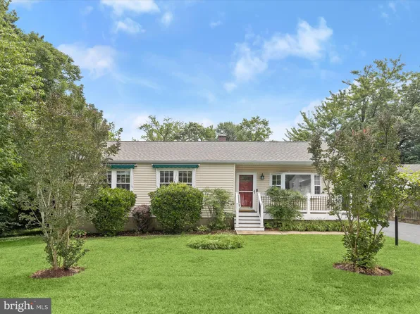 306 Elm St, Edgewater, MD 21037