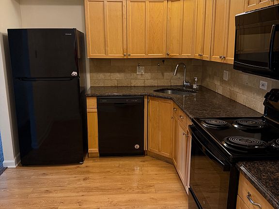 3rd image of 2600 Brookwood Way Dr APT 103
