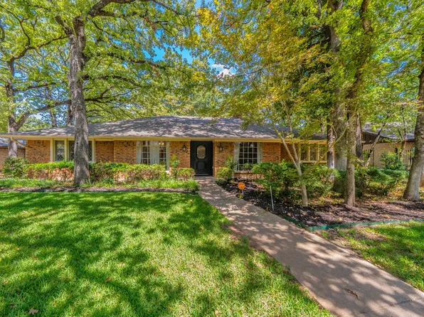 1803 Oak Grove Dr, Arlington, TX 76013