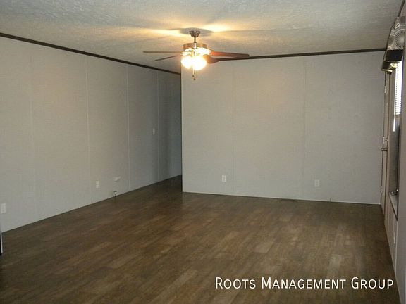 4th image of 726 S Holmes Dr #189