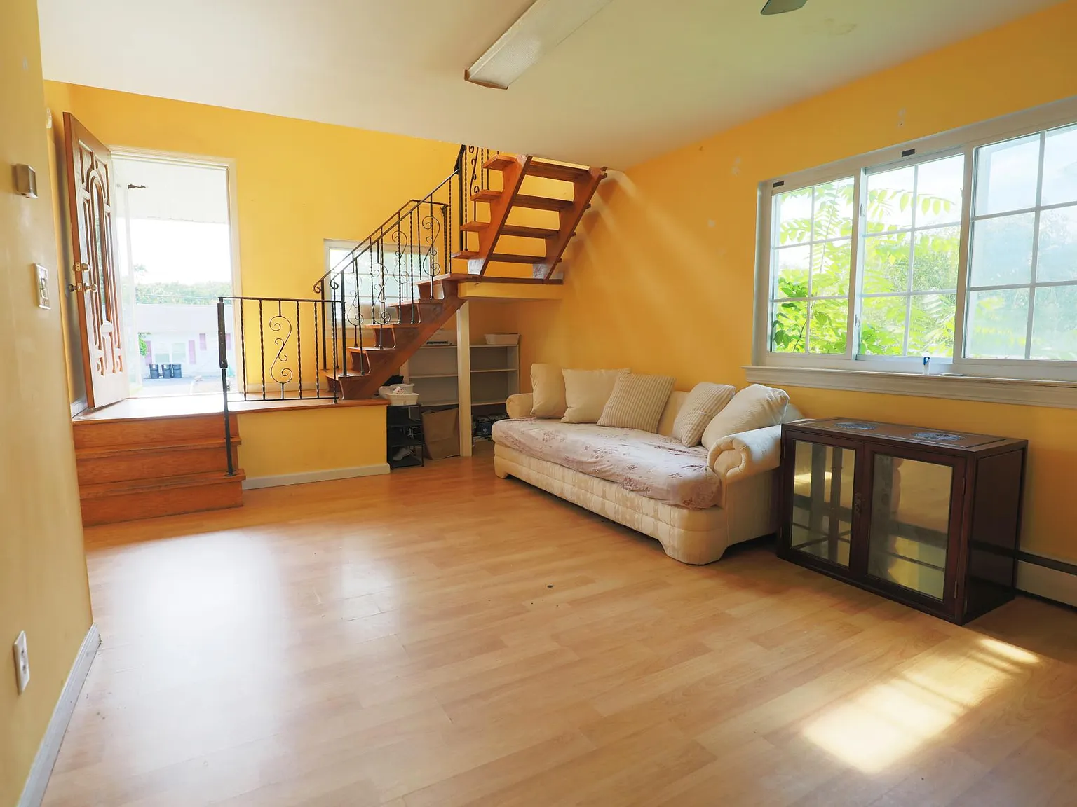 5 bed, $4,300 — Photo 2