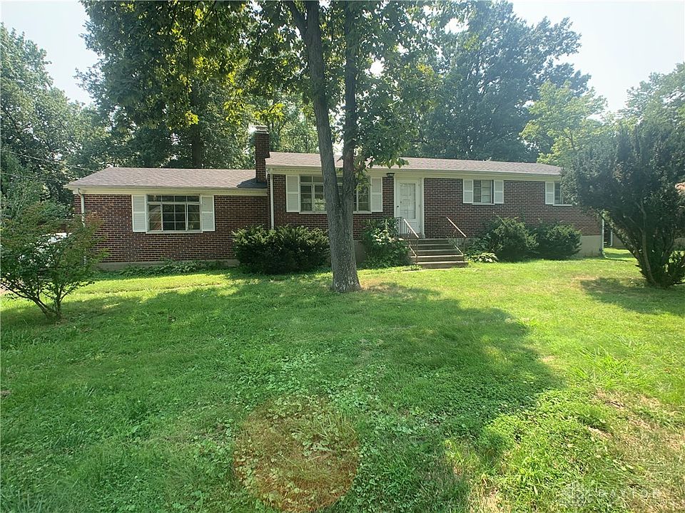 1st image of 2155 Oakwood Dr
