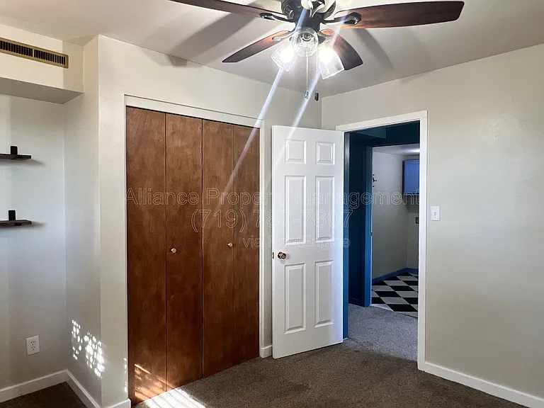 514 Catalina Dr — Photo 33