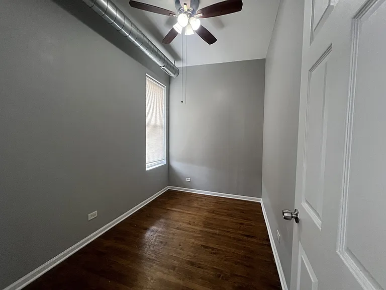 1919 S Racine Ave #3R — Photo 6