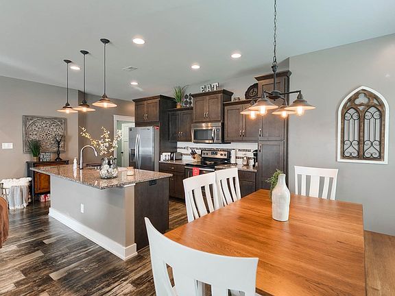 5th image of 5115 Opal Court