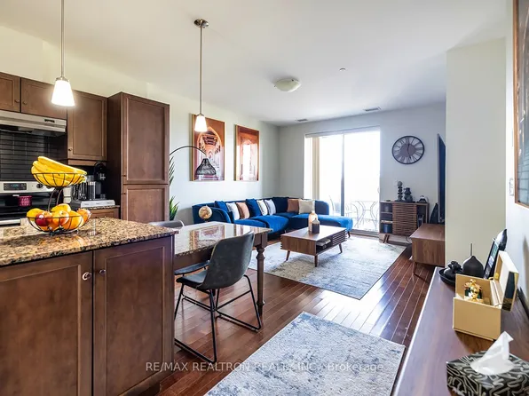223 Erb St W #604, Waterloo, ON N2L 0B3