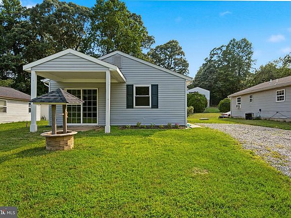 3rd image of 650 Field Rd