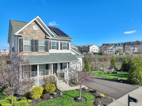 2228 Bridgeport Ave, Pennsburg, PA 18073