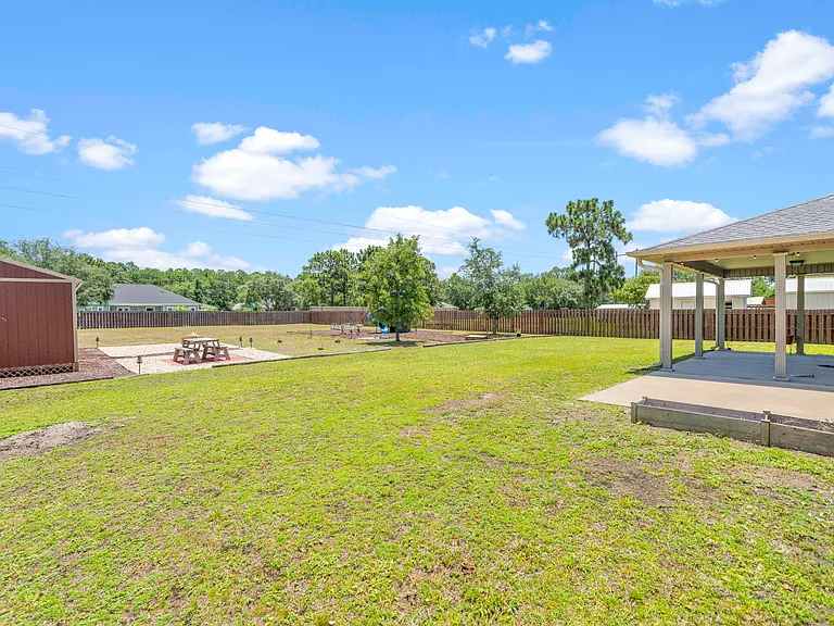 2132 Vizcaya Dr — Photo 32