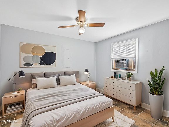 5th image of 2205 Russelldale Ave