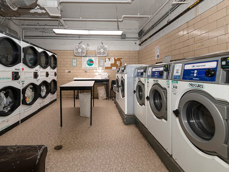250 E 73rd St #PHB — Photo 20
