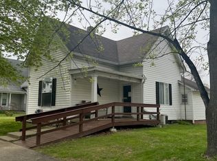 8 S Meridian St, Roachdale, IN