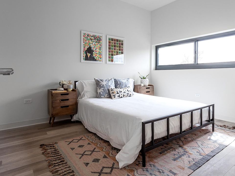 1st image of 2140 N Talman Ave #316