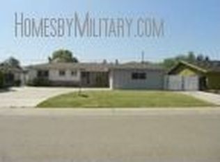 945 W B St, Dixon, CA 95620