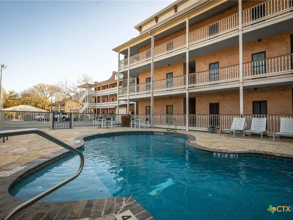 1247 Gruene Rd #302, New Braunfels, TX 78130