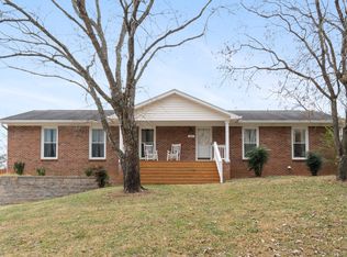 105 Lee Dr, Columbia, TN 38401