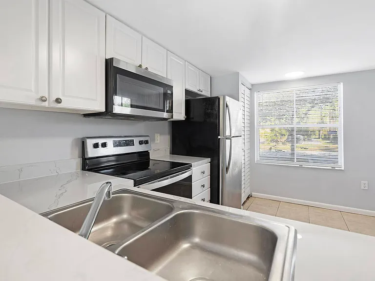 4080 NW 90th Ave #4080 — Photo 10