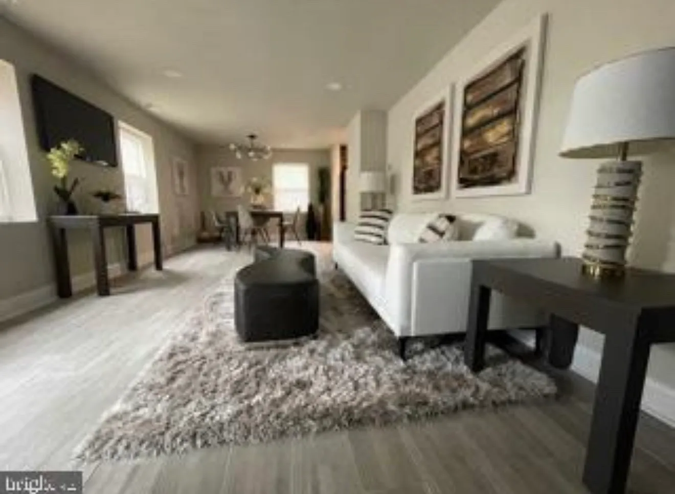 3 bed, 1008 sqft, $2,500 — Photo 3