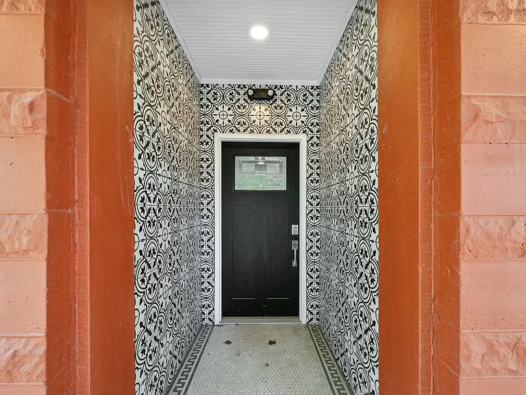 68 E Philadelphia St — Photo 21