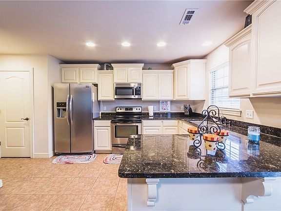 5th image of 3819 Brightwater Pl