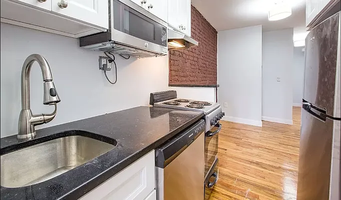 Rented by The Gonzalez Property Group LLC | media 18