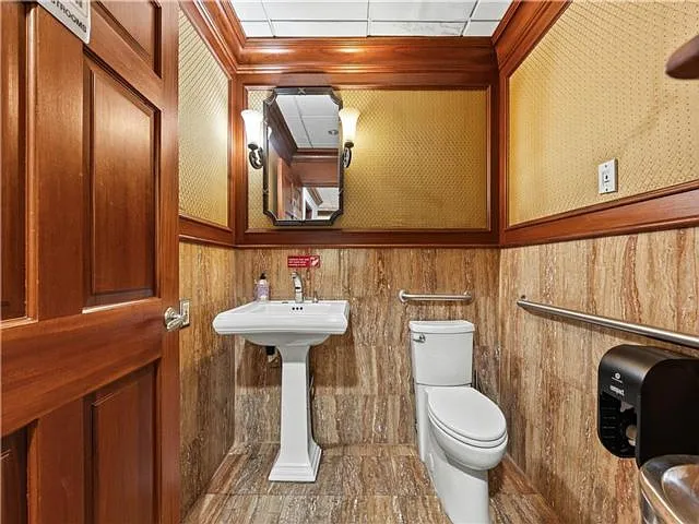 Studio, $11,000 — Photo 4