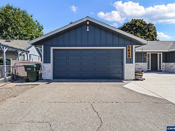3rd image of 5646 Takelma Ct NE