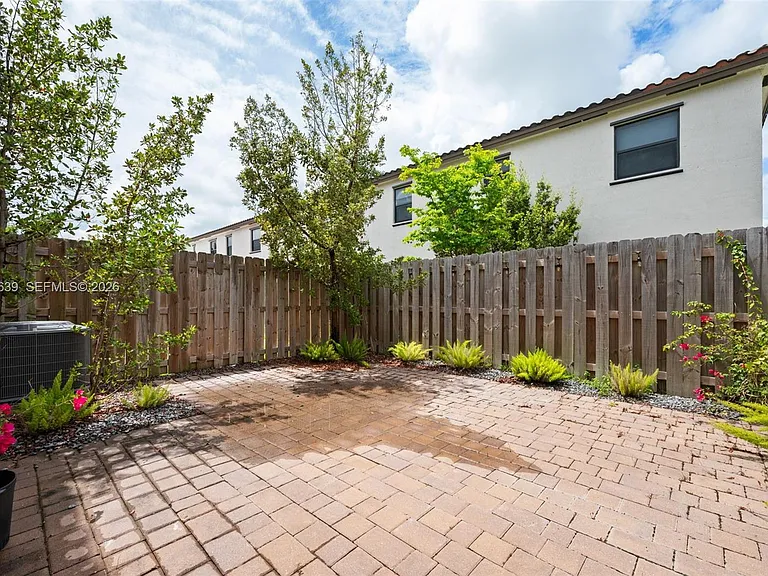 11949 SW 245th Ter — Photo 14