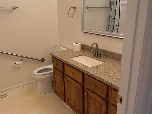 5th image of 48 Shaker Run Rd #B