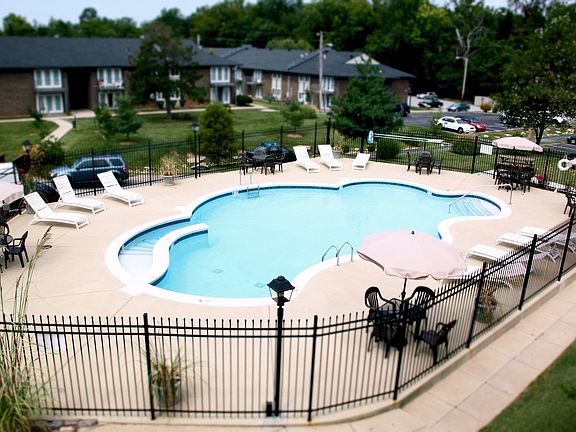 2nd image of 4006 Misty Woods Ln