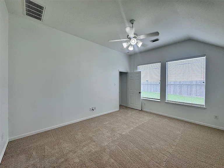7502 Quiet Trace Ln — Photo 14