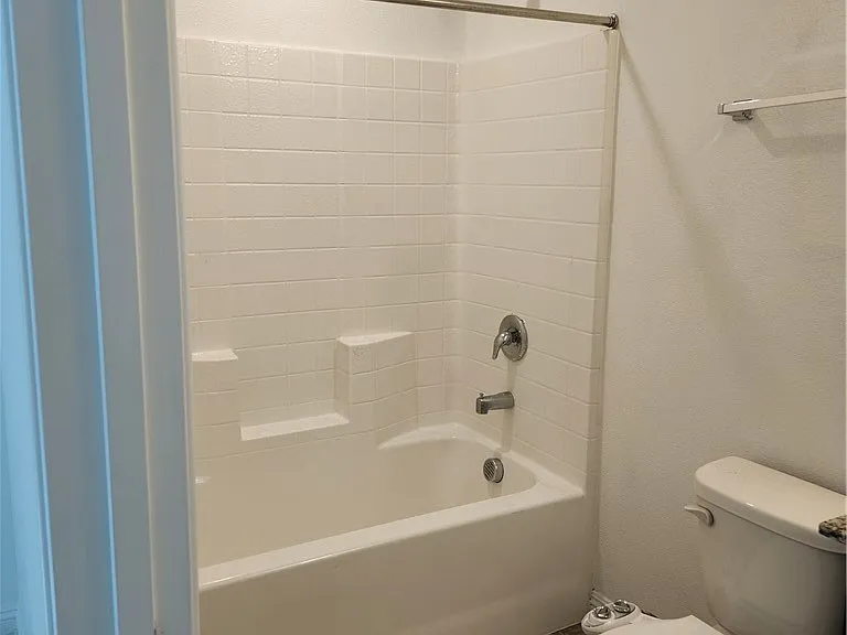 4547 Pencester St — Photo 20