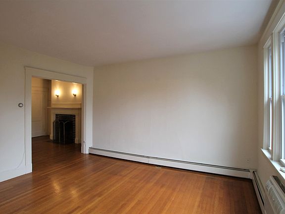 5th image of 111 Everett Ave
