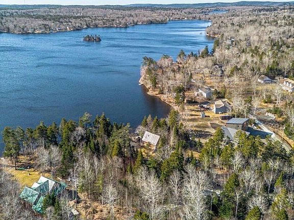 5th image of 15 Douglaswood Dr