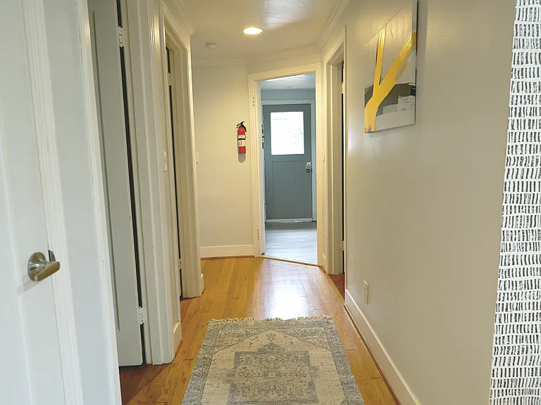 4606 NE 54th St — Photo 19