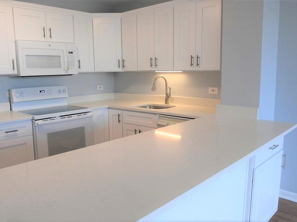 1st image of 1636 N Wells St APT 510